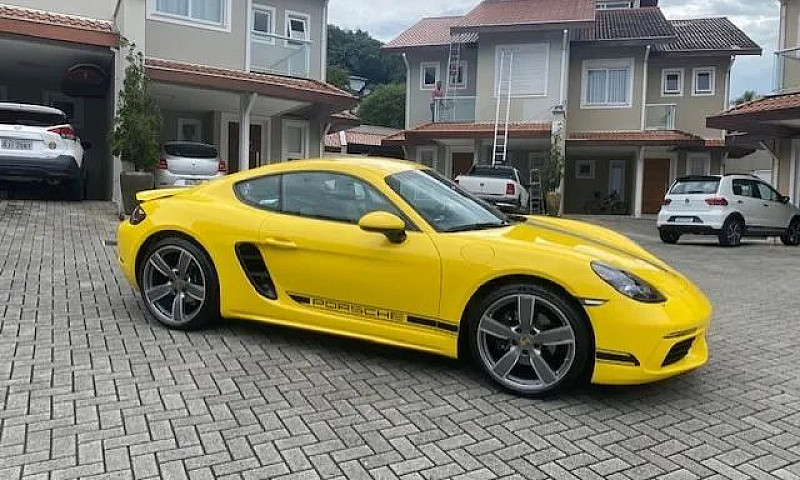 Porsche 718 Cayman 2...