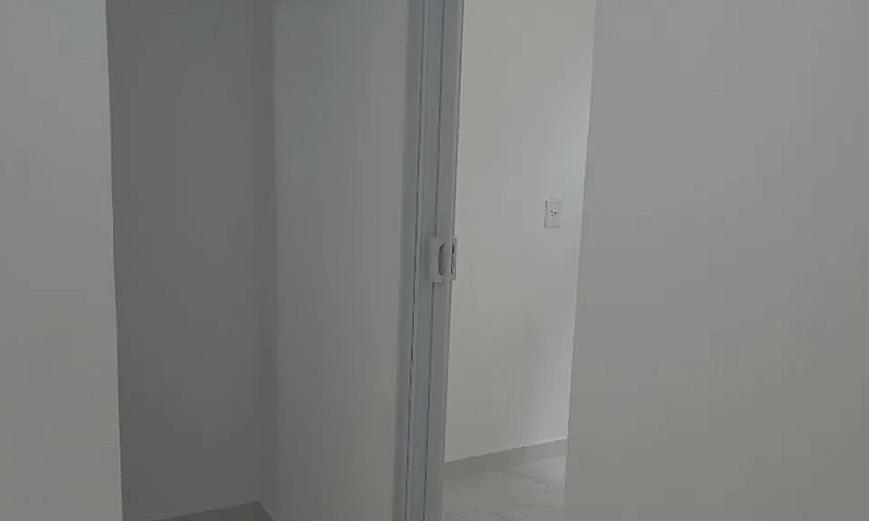 Alugo Kitinet Na Est...