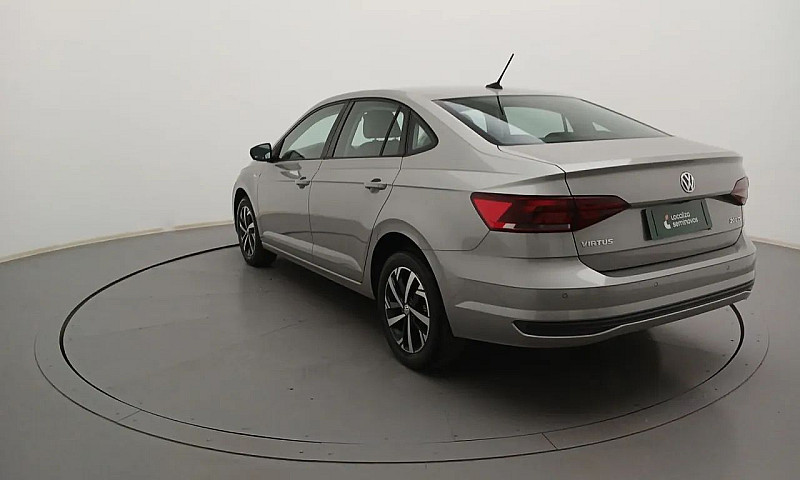 Volkswagen Virtus Co...