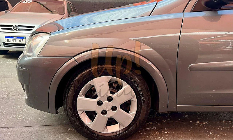 Chevrolet Corsa Hat....