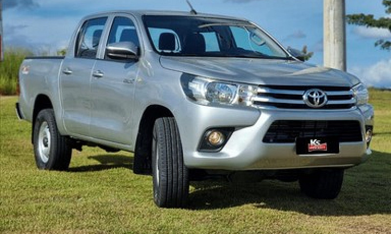 Toyota Hilux 2.8 Std...