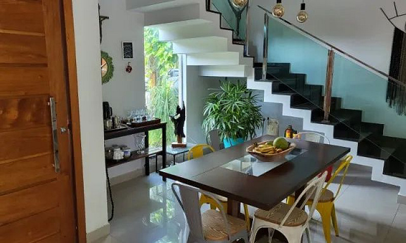 Casa Em Condomínio F...