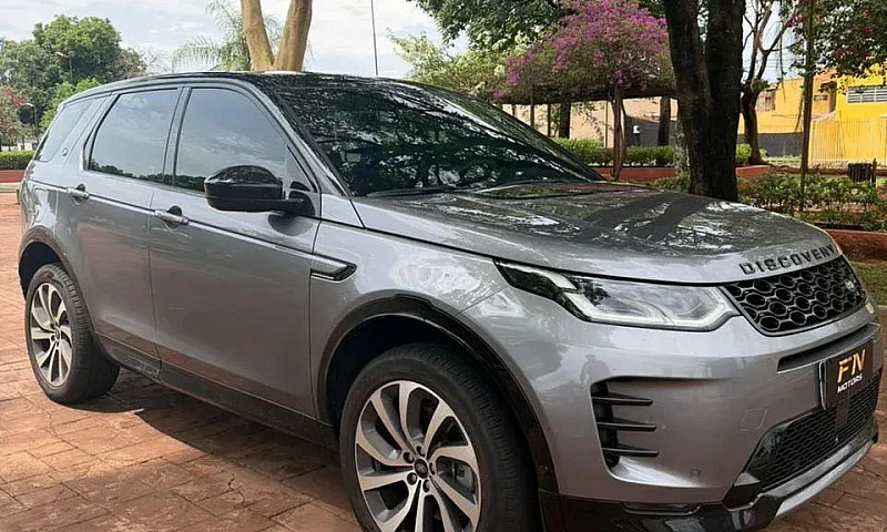 Land Rover Discovery...