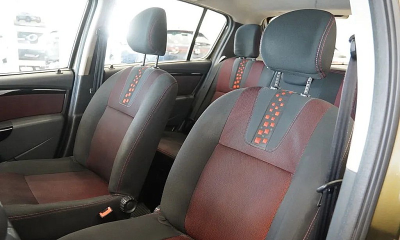 Renault Sandero 1.6 ...