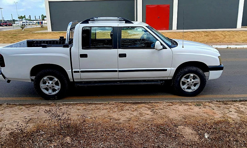 Chevrolet S10 Pick-U...