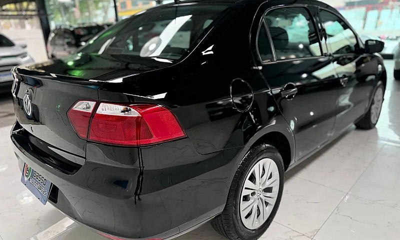 Volkswagen Voyage 1....