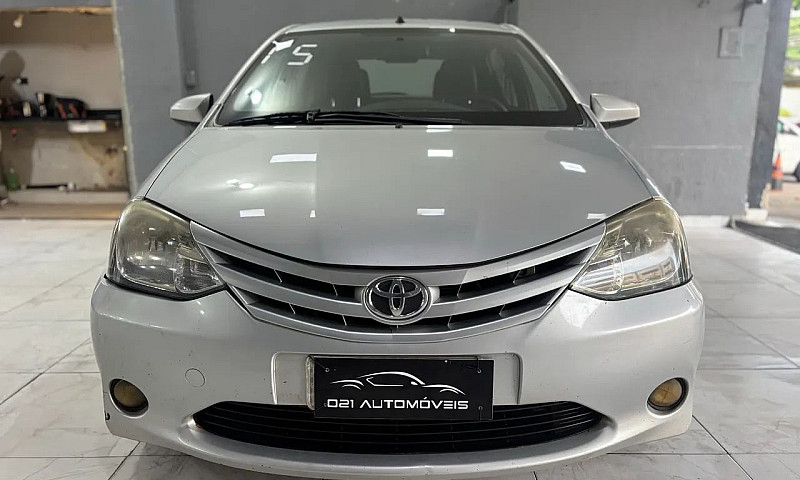 Toyota Etios Xs 1.5 ...
