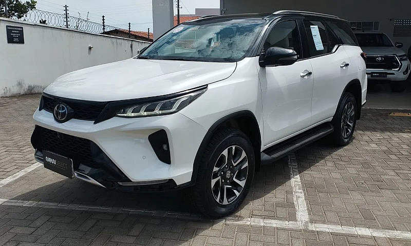 Toyota Hilux Sw4 Dia...