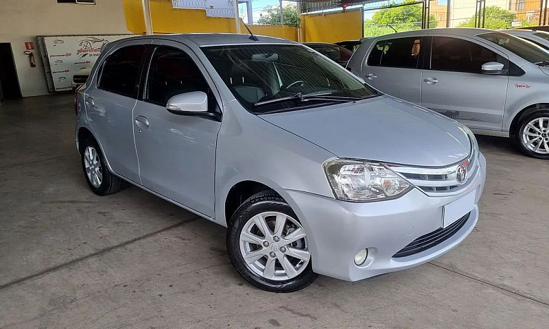 Toyota Etios Xls 1.5...
