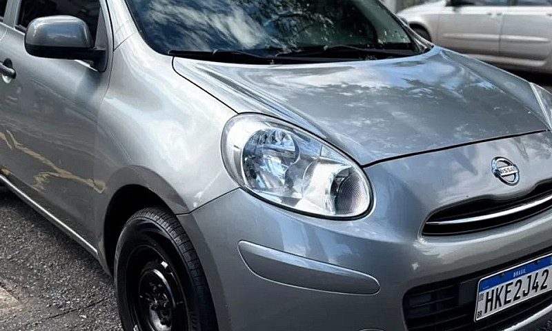 Nissan March S 1.0 1...
