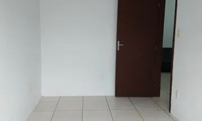 Alugo Casa De Alvena...