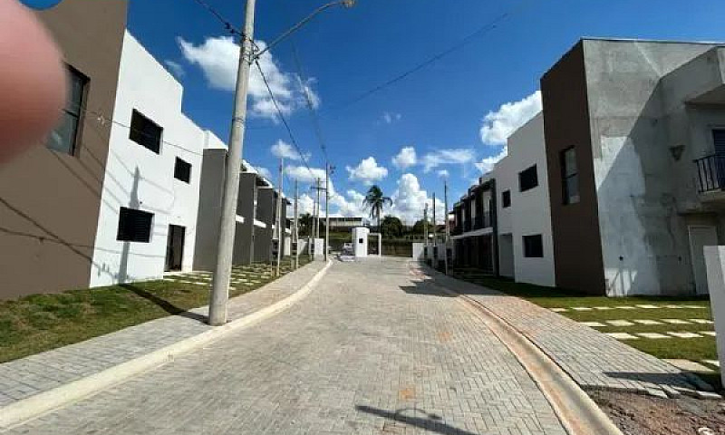 Sobrado Novo Em Cond...