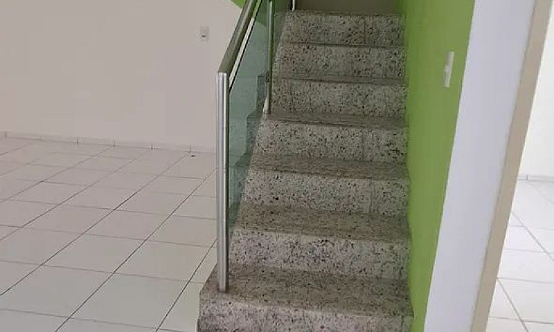 Casa Dúplex Região C...