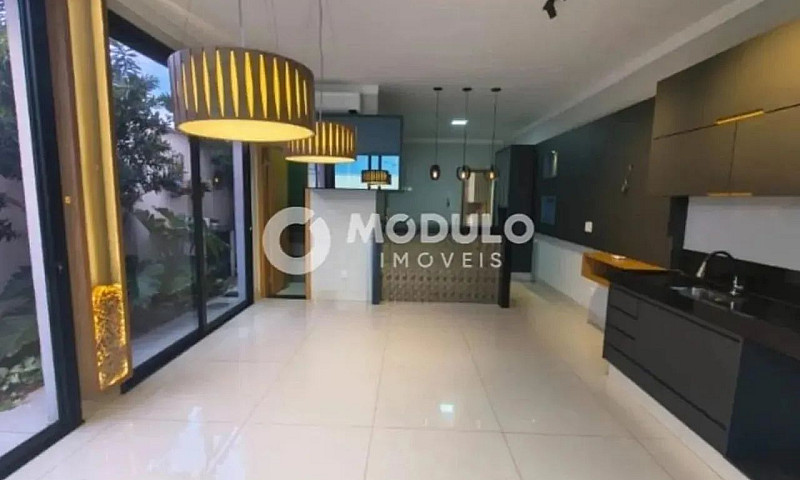 Casa Disponível Para...