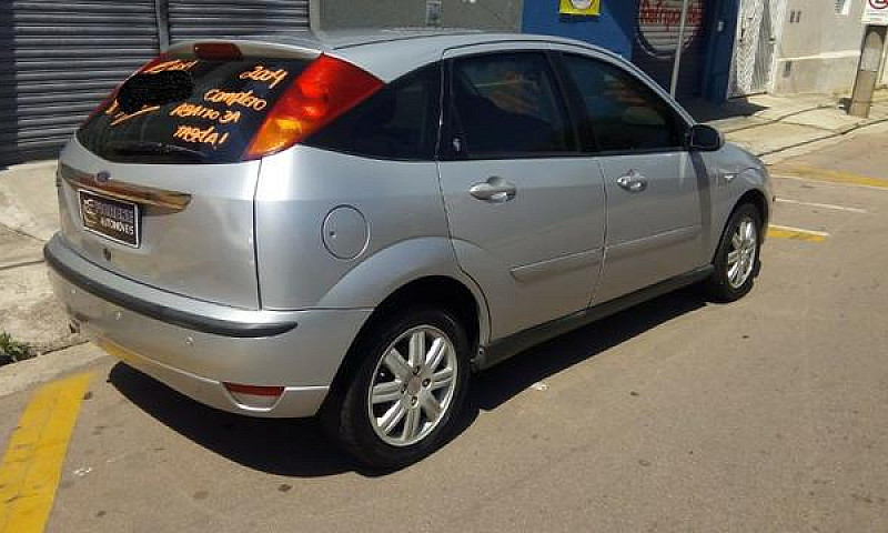 Ford Focus Ghuia...