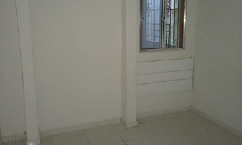 Alugo Casa Tipo Apto...