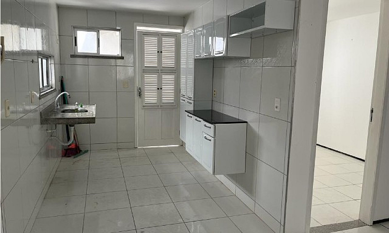 Casa 3 Suites Em Con...