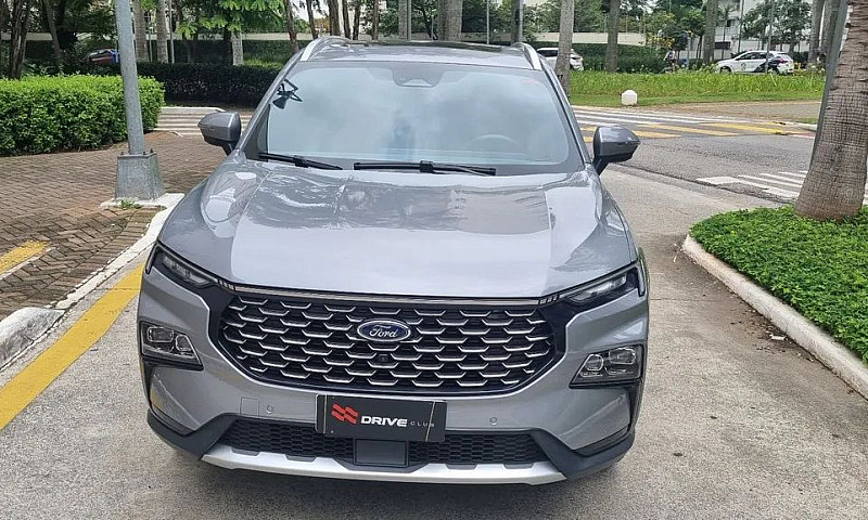 Ford Territory Titan...