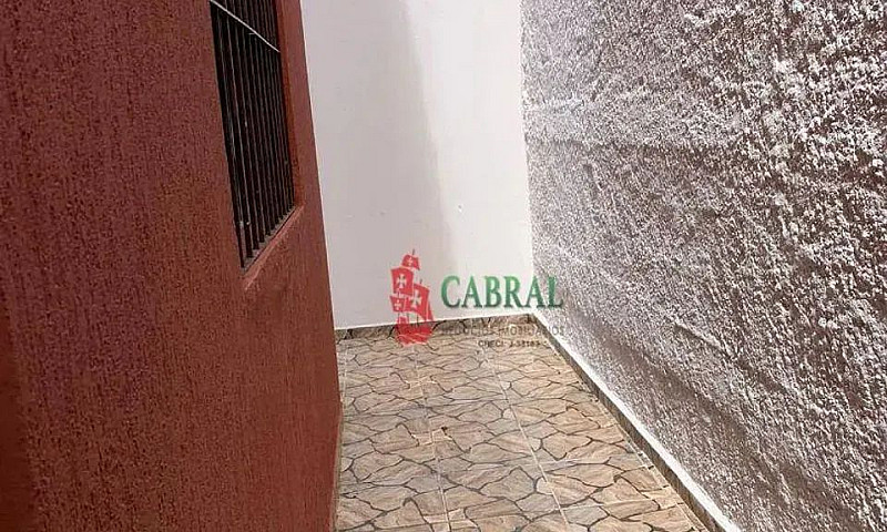 Casa Com 2 Dormitóri...