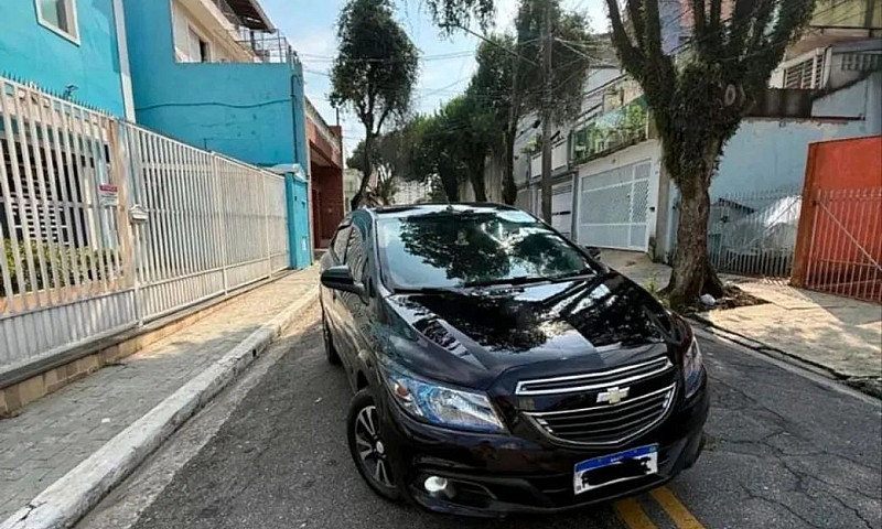 Chevrolet Onix Hatch...