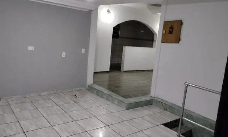 Aluga-Se Um Sobrado ...