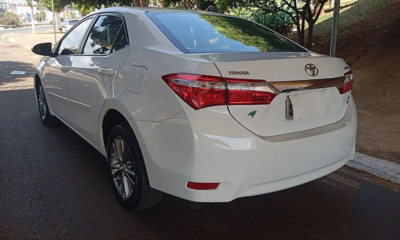 Toyota Corolla Xei 2...