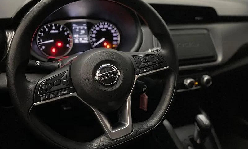 Nissan Kicks Active ...