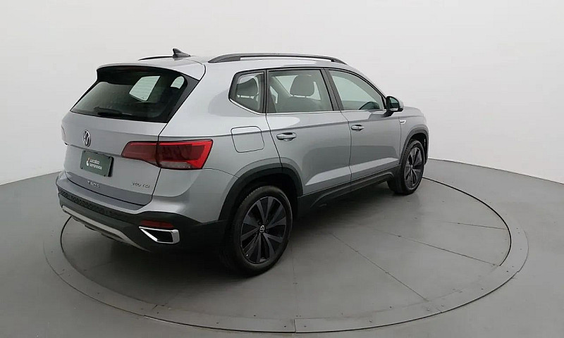 Volkswagen Taos Comf...
