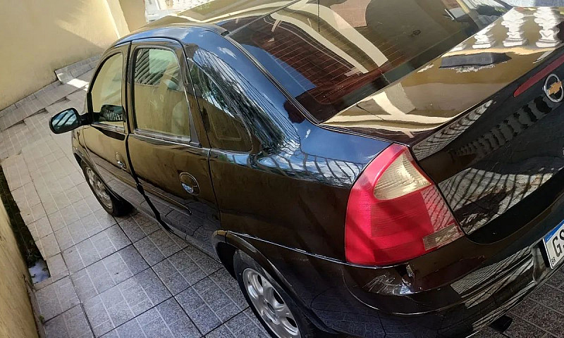 Chevrolet Corsa Seda...