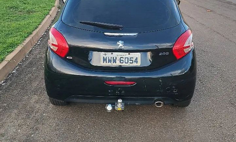 Peugeot 208 1.5, Ano...