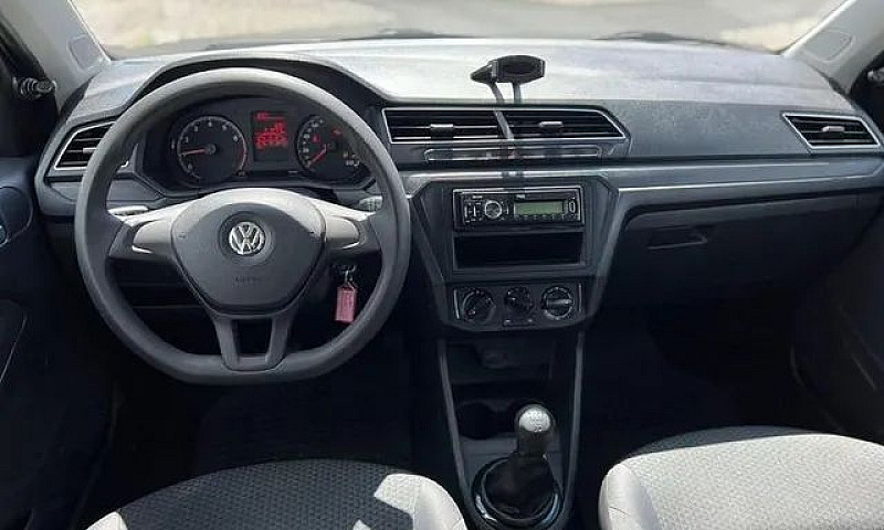 Volkswagen Voyage 1....