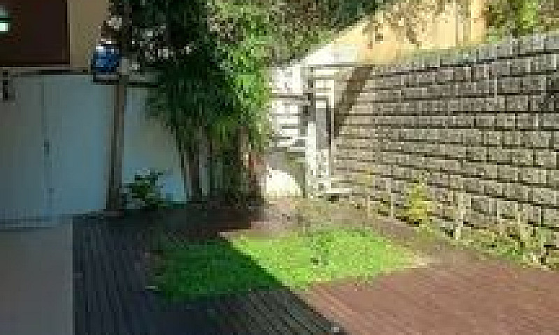 Mansão Acacia...