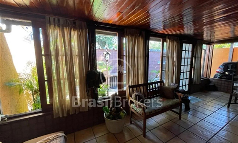 Casa Em Condomínio F...
