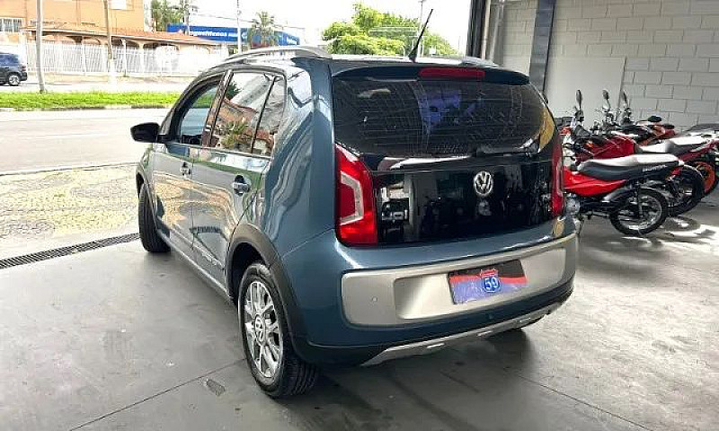 Volkswagen Up! Cross...