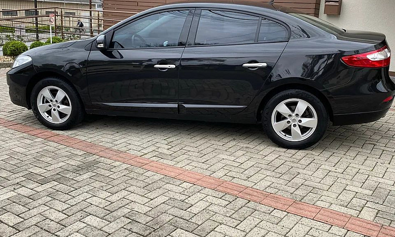 Renault Fluence Sed....