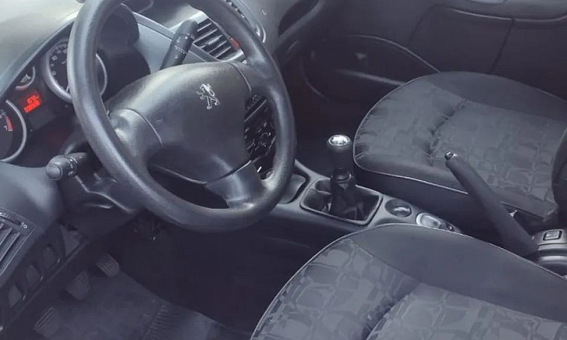 Peugeot 207 Xr 1.4 F...