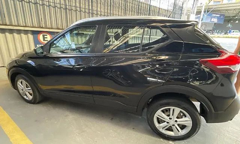 Nissan Kicks Único D...