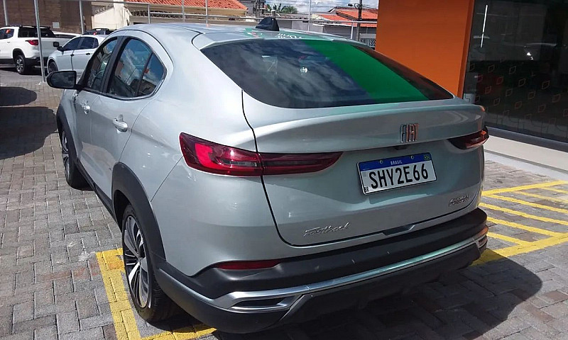 Fiat Fastback 2023 1...