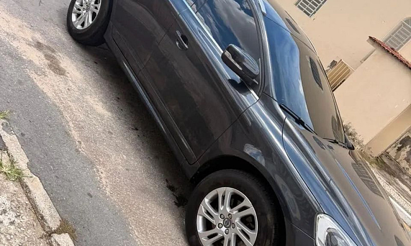 Volvo Xc 60 T-5 Kine...