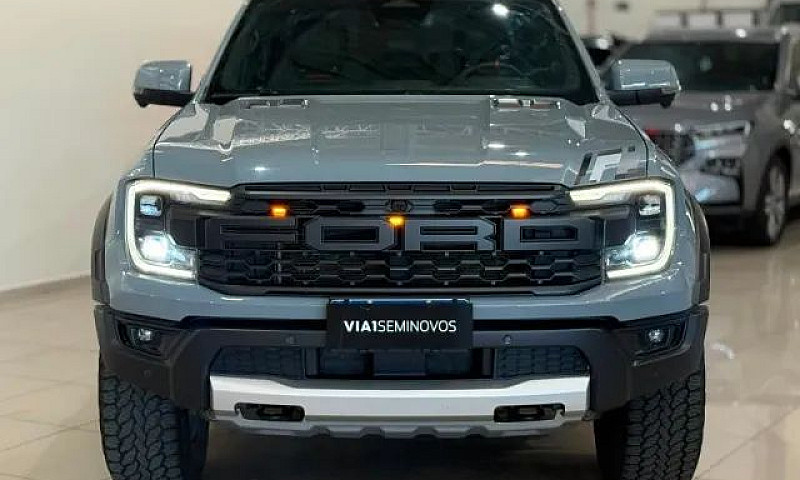 Ford Ranger Raptor 3...