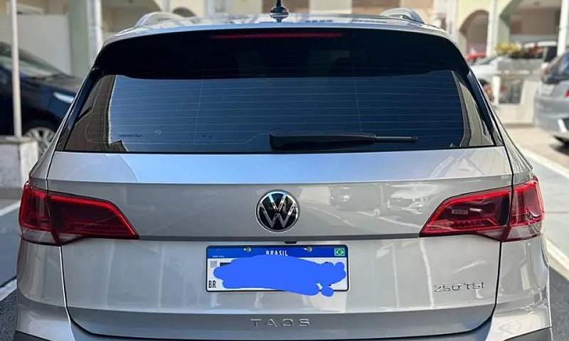 Volkswagen Taos High...