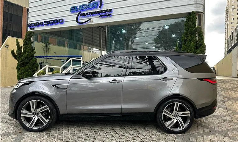 Land Rover Discovery...