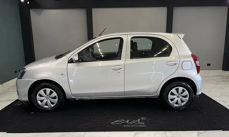 Toyota Etios X 1.3 F...