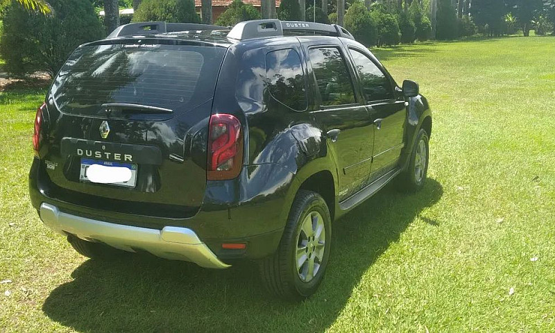 Renault Duster Authe...
