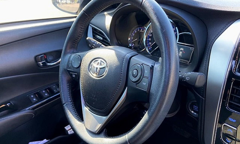 Toyota Yaris Xls Top...