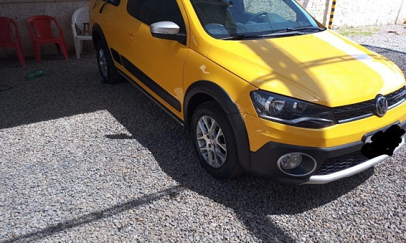 Saveiro Cross 