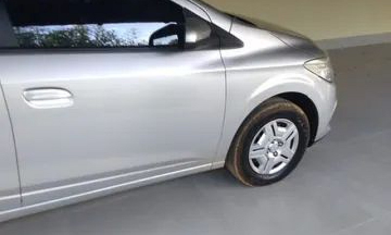 Onix 1.0 Prata 13/14...