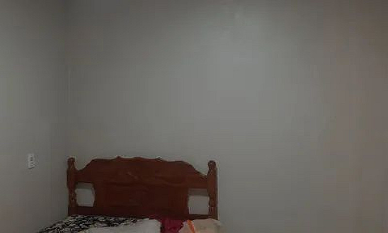 Vende-Se Casa...