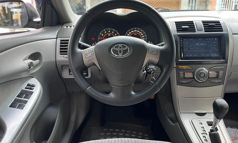 Toyota Corolla Gli 1...