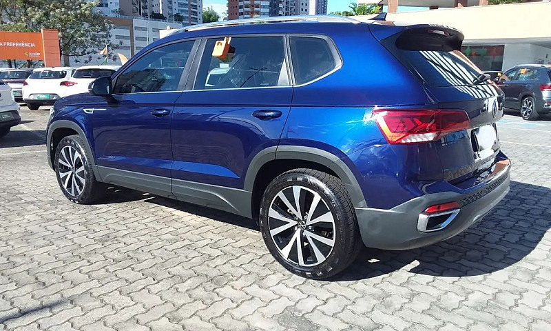 Volkswagen Taos High...